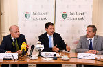 LR Johann Seitinger, LH-Stv. Michael Schickhofer und Wolfgang Pribyl (v.l.) © Land Steiermark / Bektaš / honorarfrei LR Johann Seitinger, LH-Stv. Michael Schickhofer und Wolfgang Pribyl (v.l.) © Land Steiermark / Bektaš / honorarfrei
