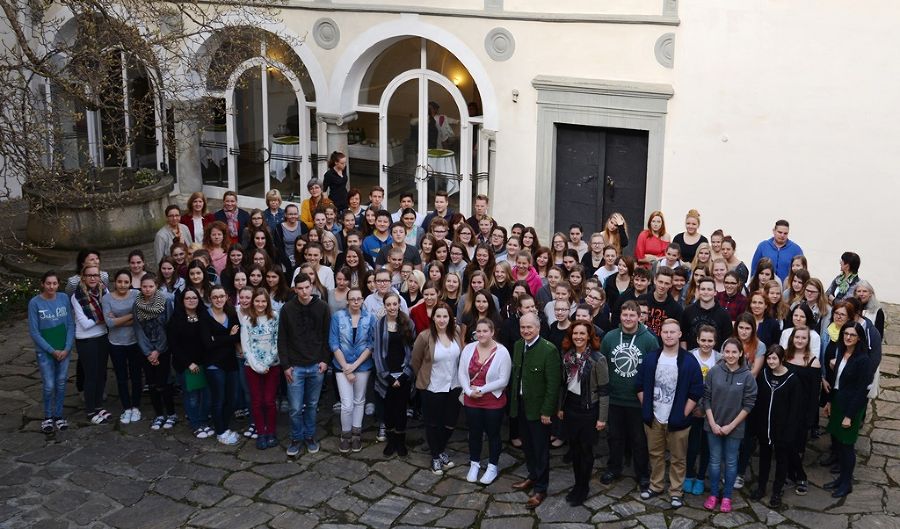 HOFFNUNGSTRÄGER FÜR DIE ZUKUNFT Lebensressort Landesregierung