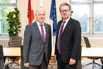 Die Landesräte Christopher Drexler (r.) und Johann Seitinger machten die neue Kooperation möglich. © Land Steiermark/Streibl Die Landesräte Christopher Drexler (r.) und Johann Seitinger machten die neue Kooperation möglich. © Land Steiermark/Streibl